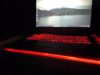 ASUS ROG Strix G17 (G712LU) neat condition gaming beast for sale
