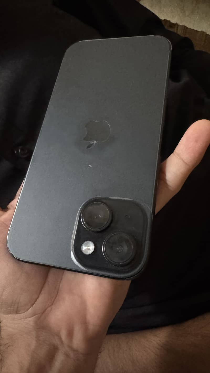 Apple iPhone 15 9