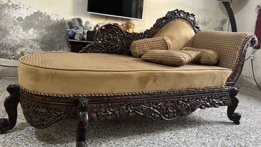 Dewaan chiniot wood