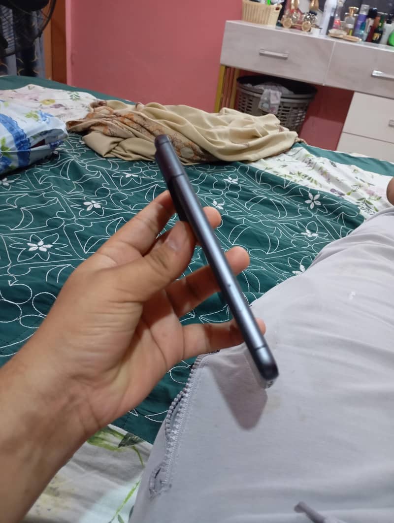 Google Pixel 8 1