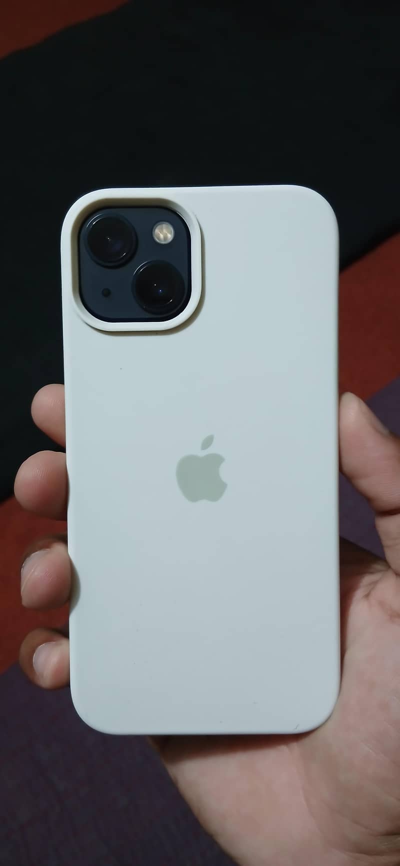 Apple iPhone 13 0