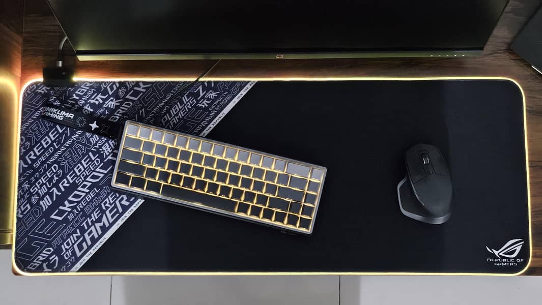 Asus rog mousepad 1