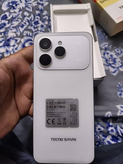 Tecno Spark 40
