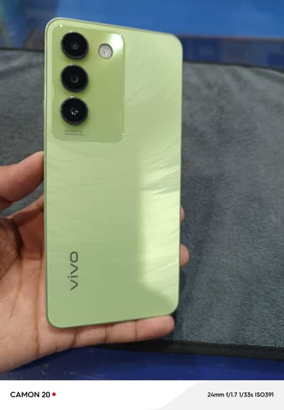 Vivo Y100