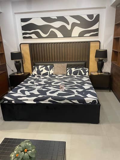 bed with head wall scenery