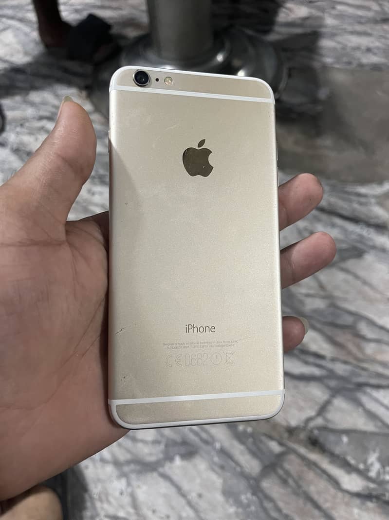 Apple iPhone 6 Plus 2