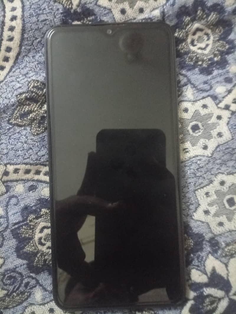 HMD Aura 2 1
