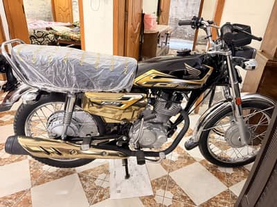 Honda 125 golden edition