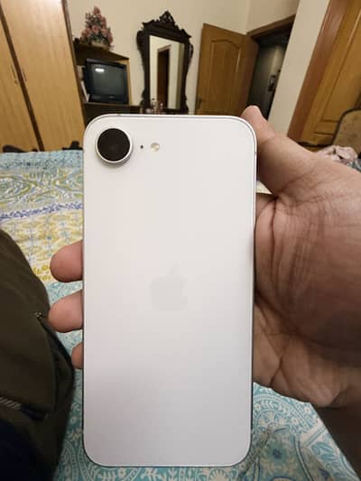Apple iPhone 16e factory unlocked