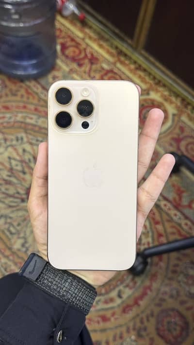 Apple iPhone 16 Pro Max