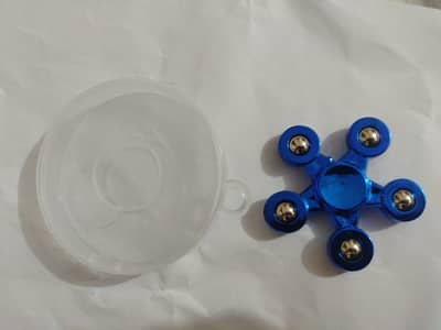 “Brand New Spinner For Sale”with transparent box