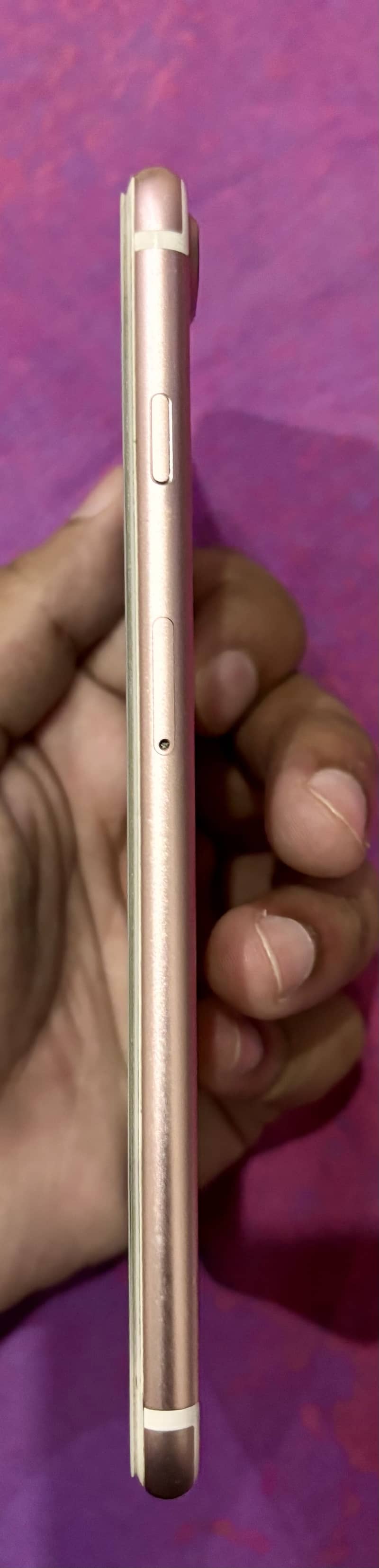 Apple iPhone 7 Plus 2