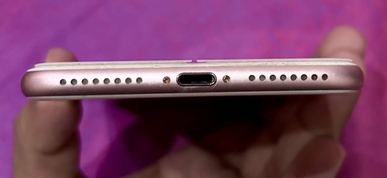 Apple iPhone 7 Plus 5