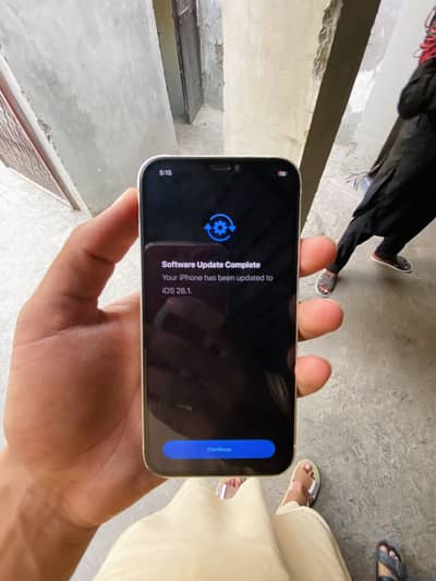 iPhone 12