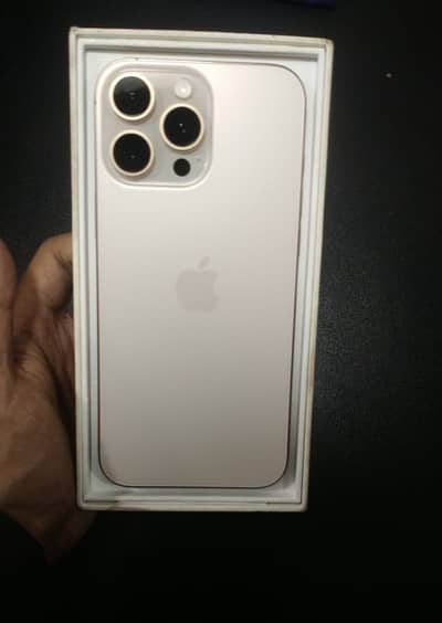 iPhone 16 Pro Max