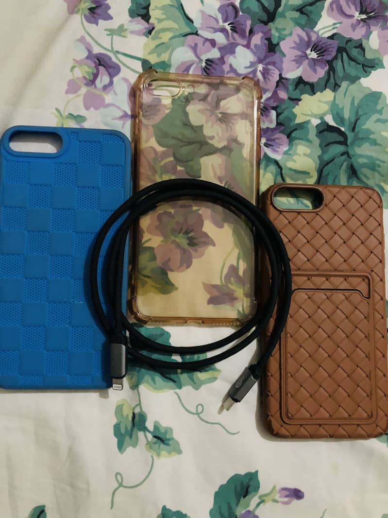 Apple iPhone 8 Plus 0