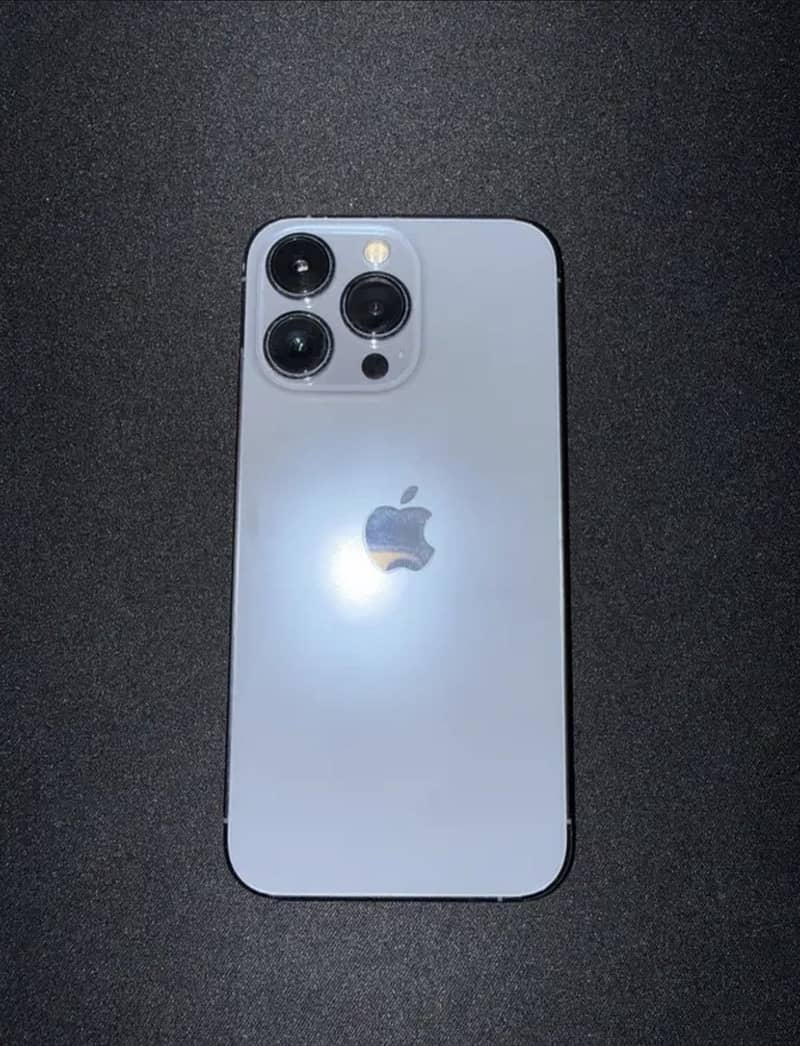 Apple iPhone 13 Pro 1