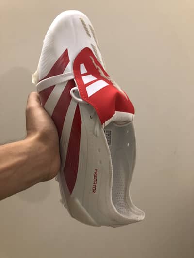 Adidas predator for sell only 3 times used