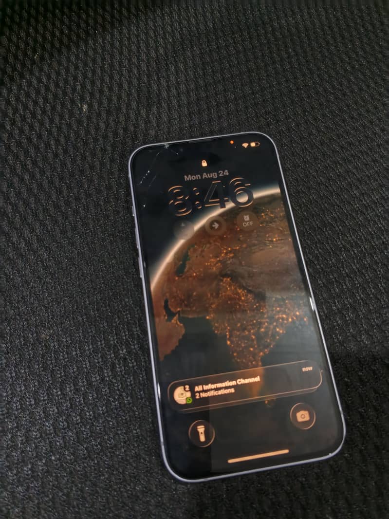 Apple iPhone 14 11