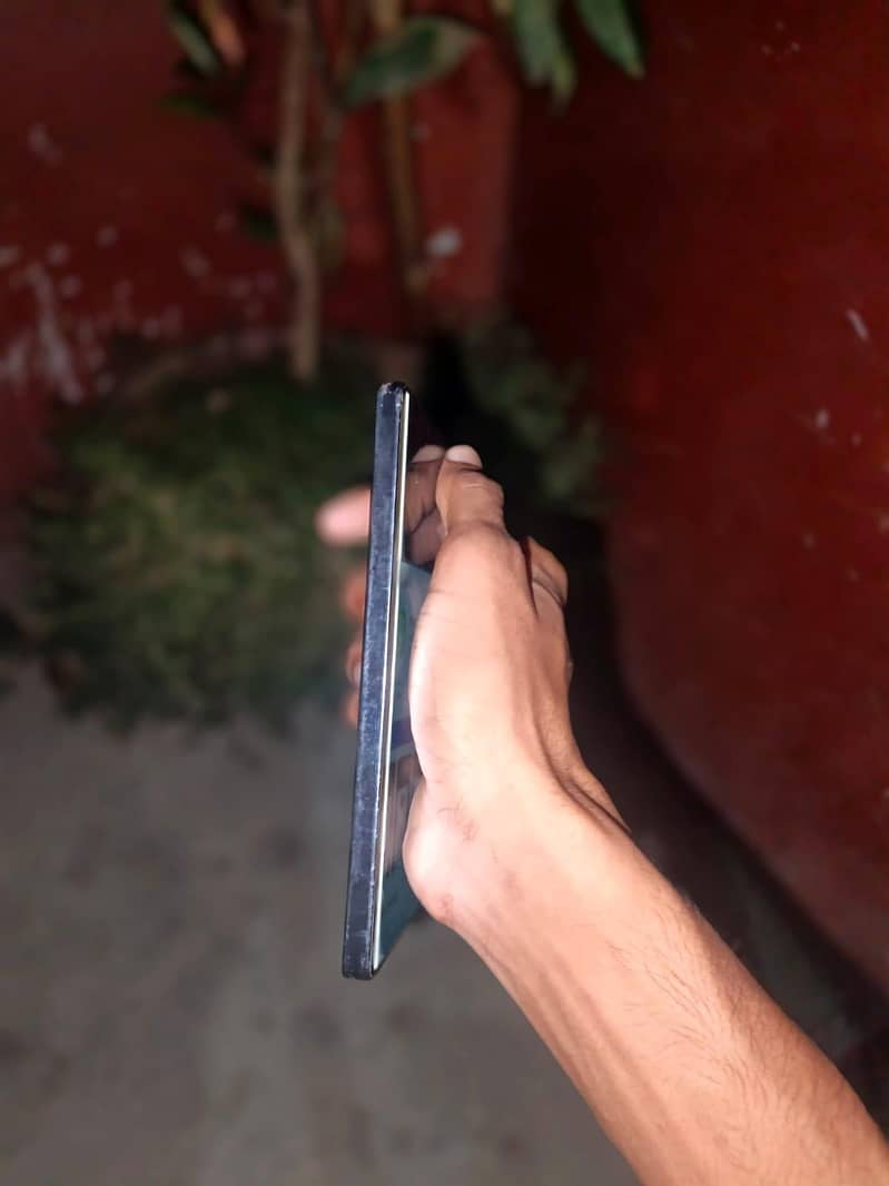Infinix Note 40 5