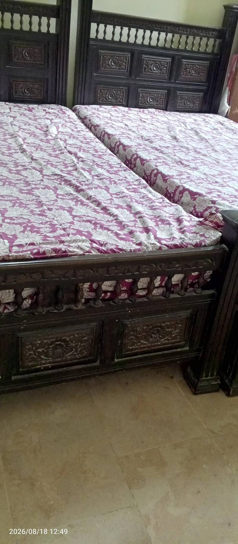 twin single beds 1