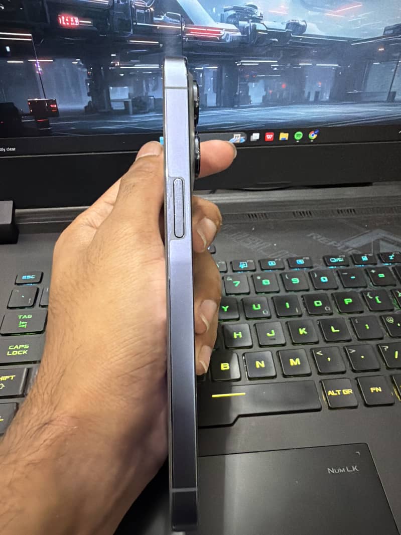 Apple iPhone 13 Pro 1