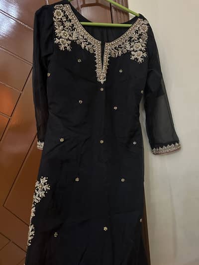 Gold thread embroidery shirt