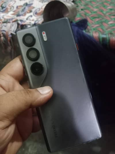Tecno CAMON 40 Pro