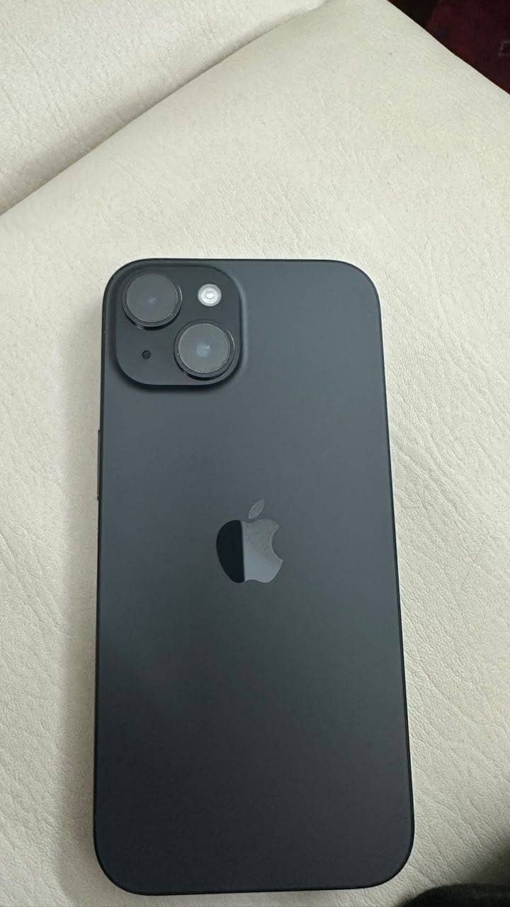 Apple iPhone 15 2