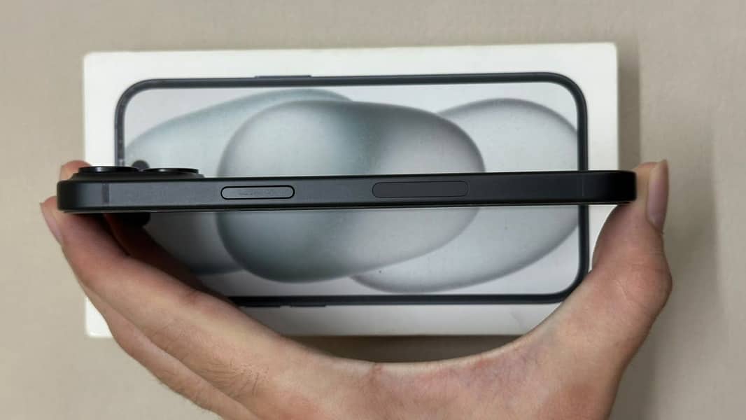Apple iPhone 15 3