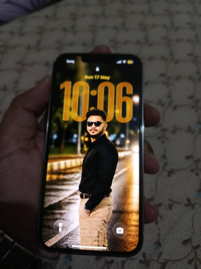 Apple iPhone 13 Pro 4
