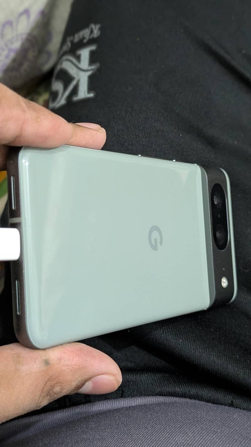 Google Pixel 8 1