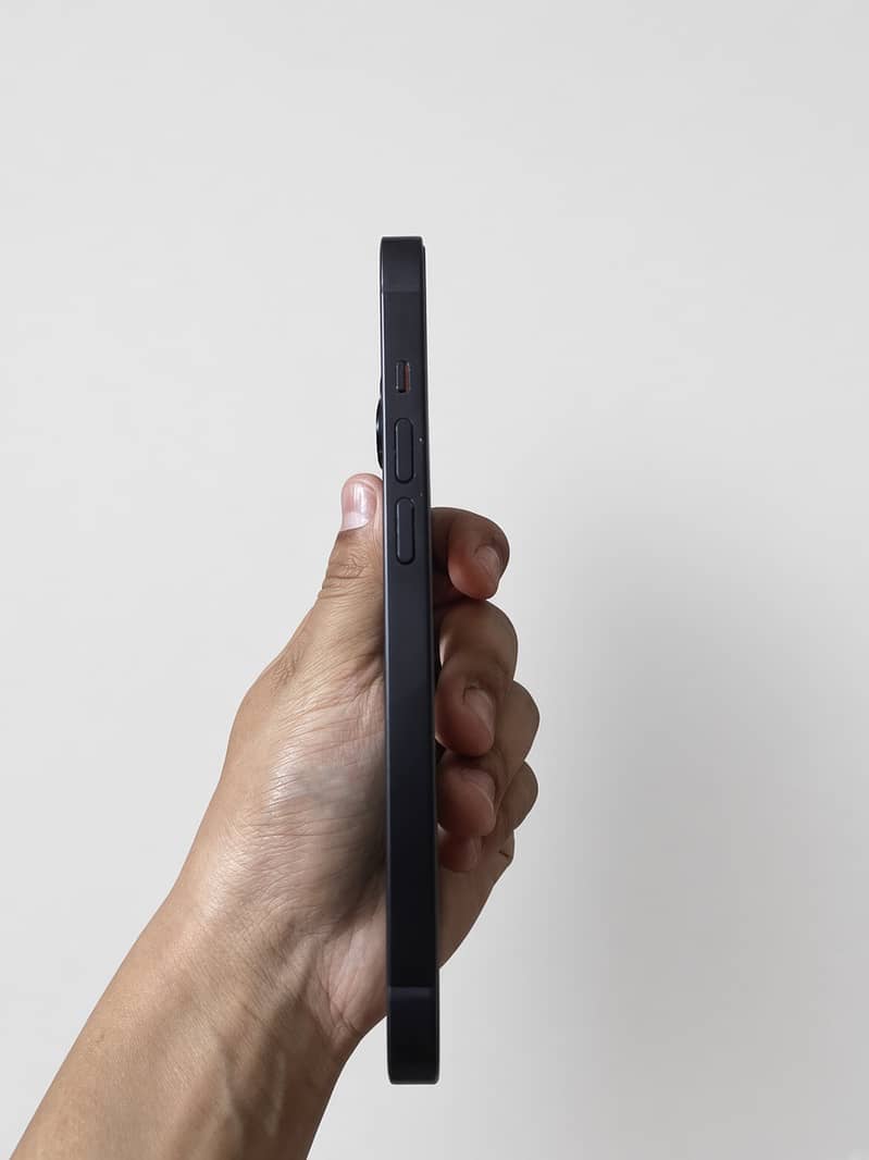 Apple iPhone 14 2