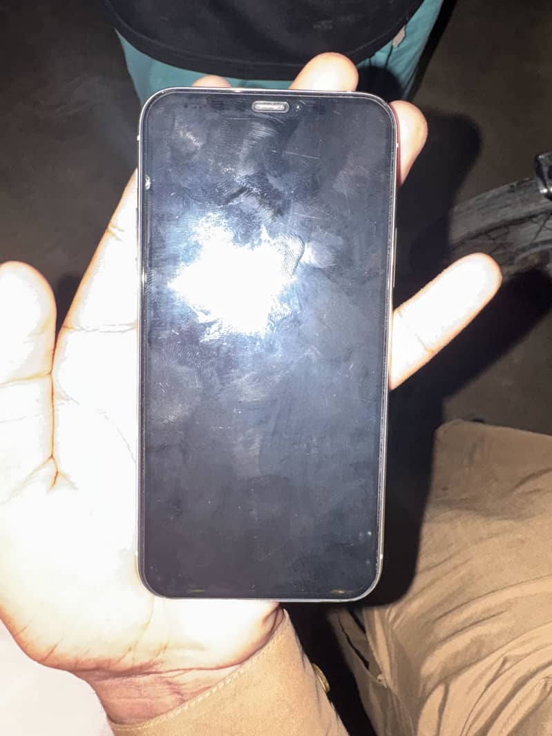 Apple iPhone 11 Pro 3