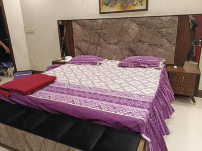 Complete King Size Bedroom Set – Bed, Molty Foam Mattress, Wardrobe, D
