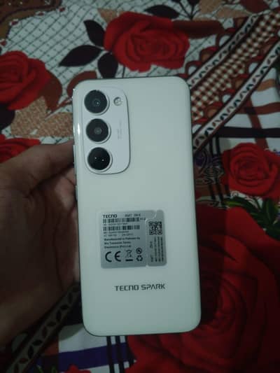 spark 40 pro plus
