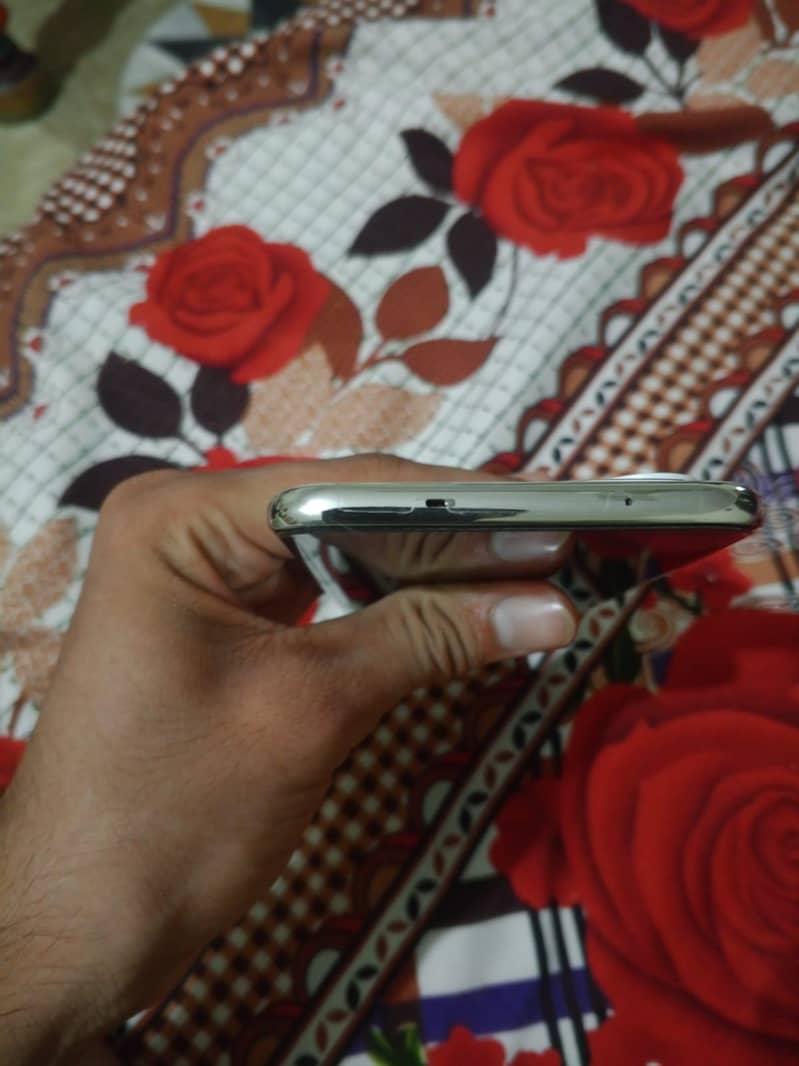 spark 40 pro plus 2