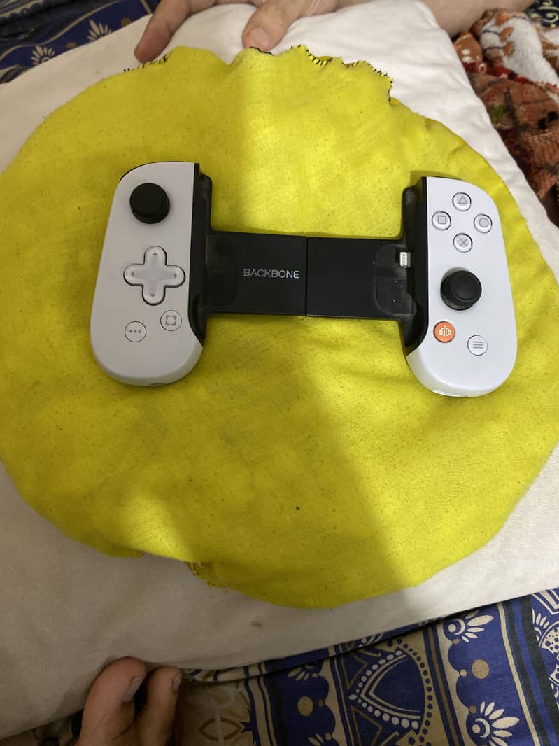 Backbone controller for iPhone 0