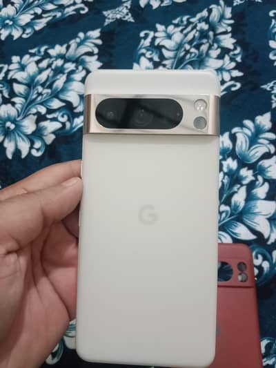 Google Pixel 8 Pro