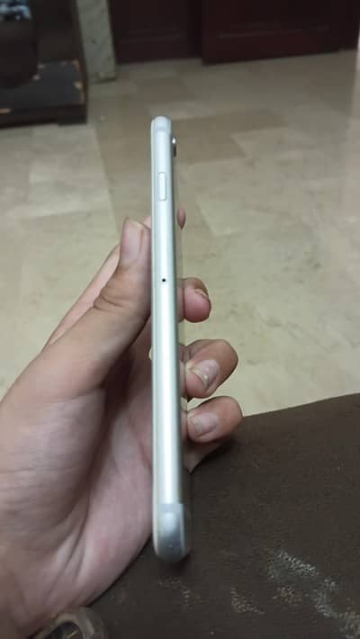 Apple iPhone 6S