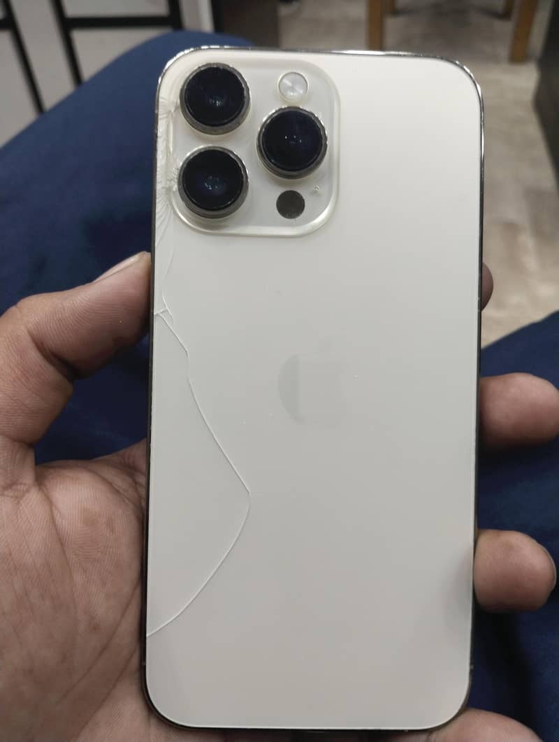 Apple iPhone 14 Pro Max 0