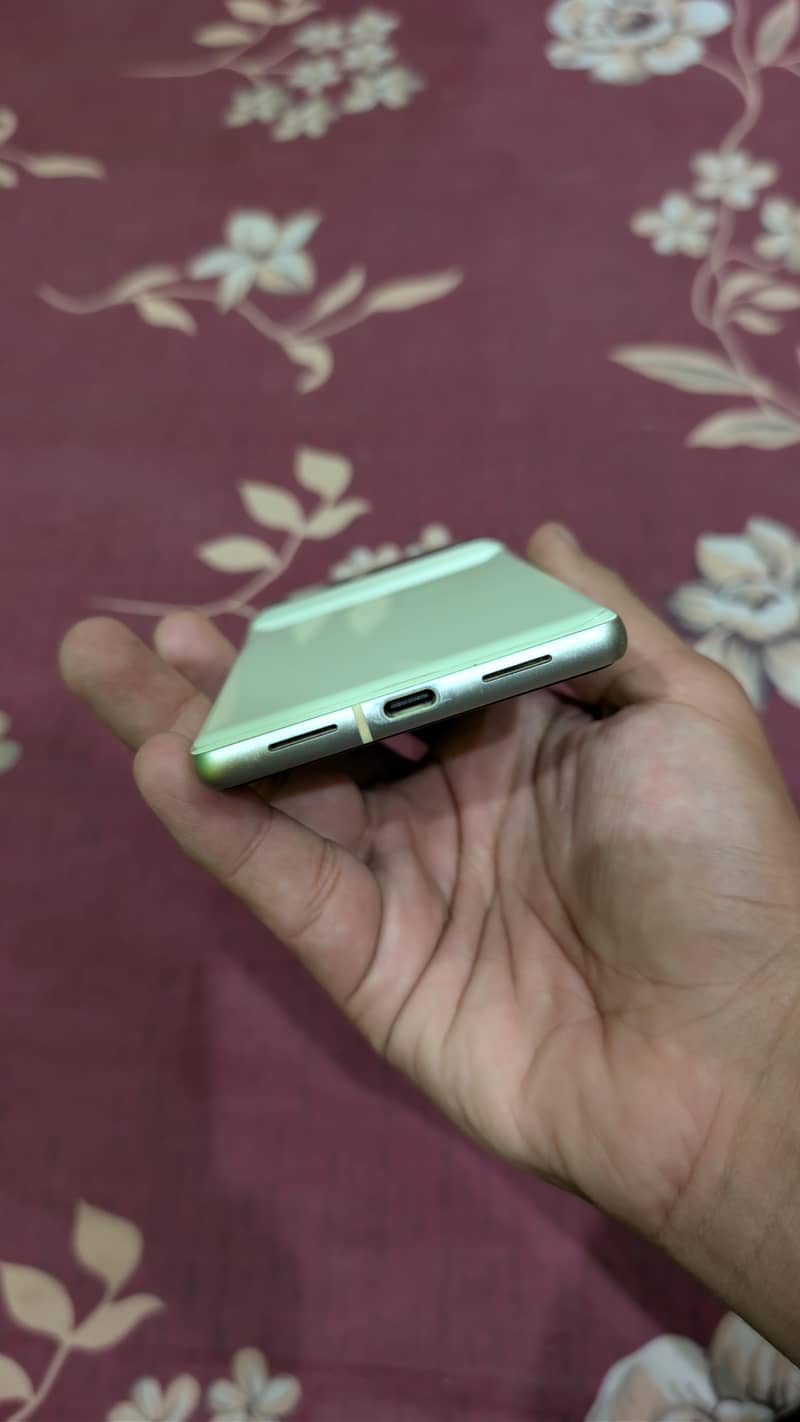 Google Pixel 7 3