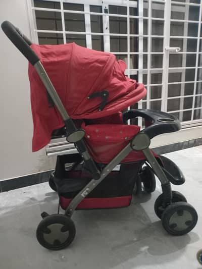 pram for sale. . . new but never used