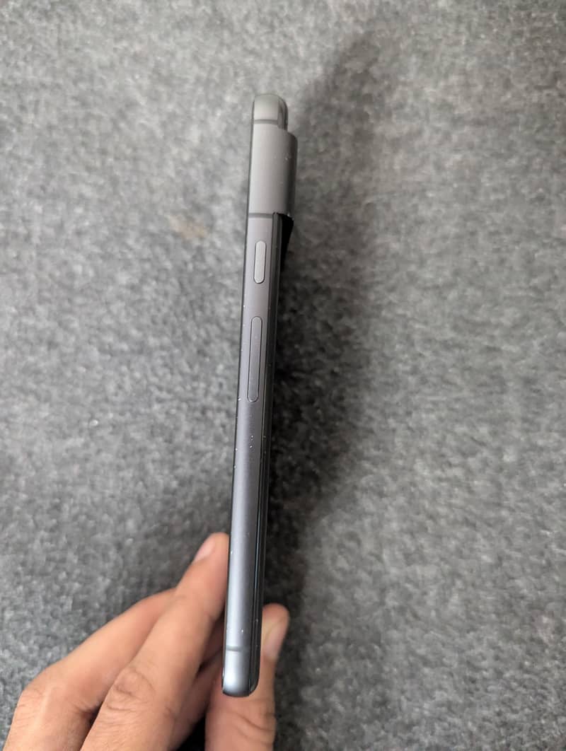 Google Pixel 8 3