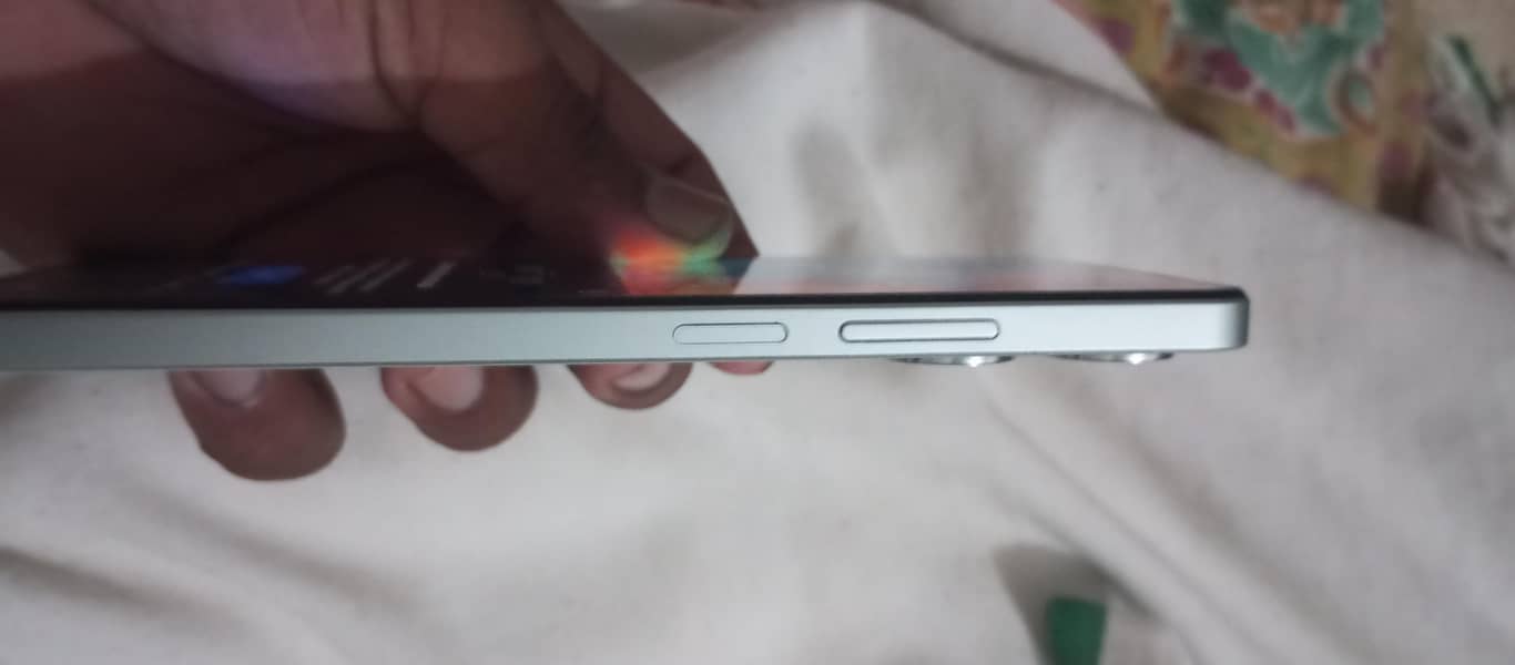 Realme Note 60 2