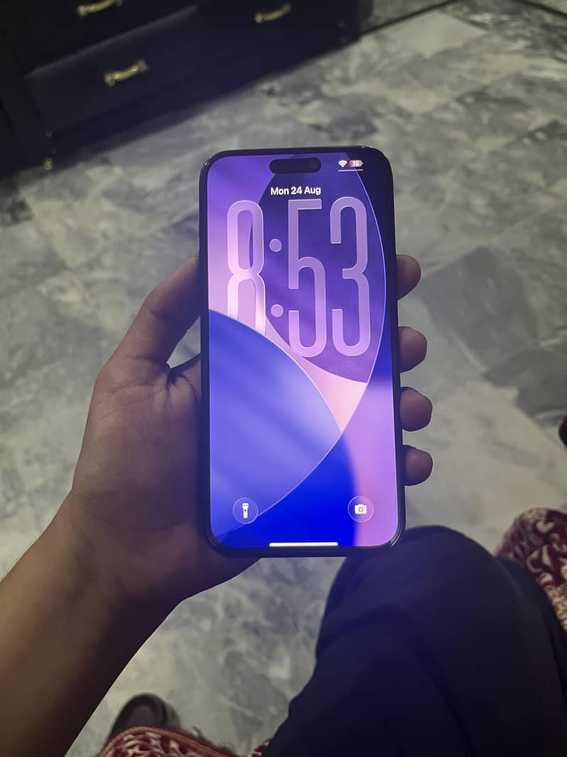 Apple iPhone 15 plus 1