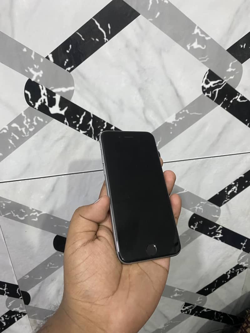 Apple iPhone 6 1