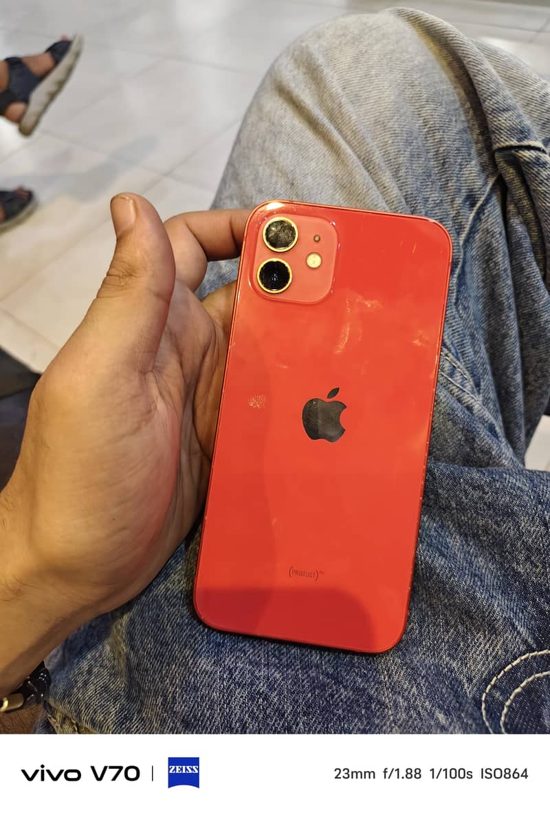 Apple iPhone 12 1