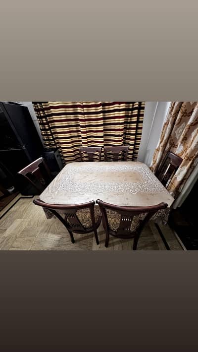 Dinning Table