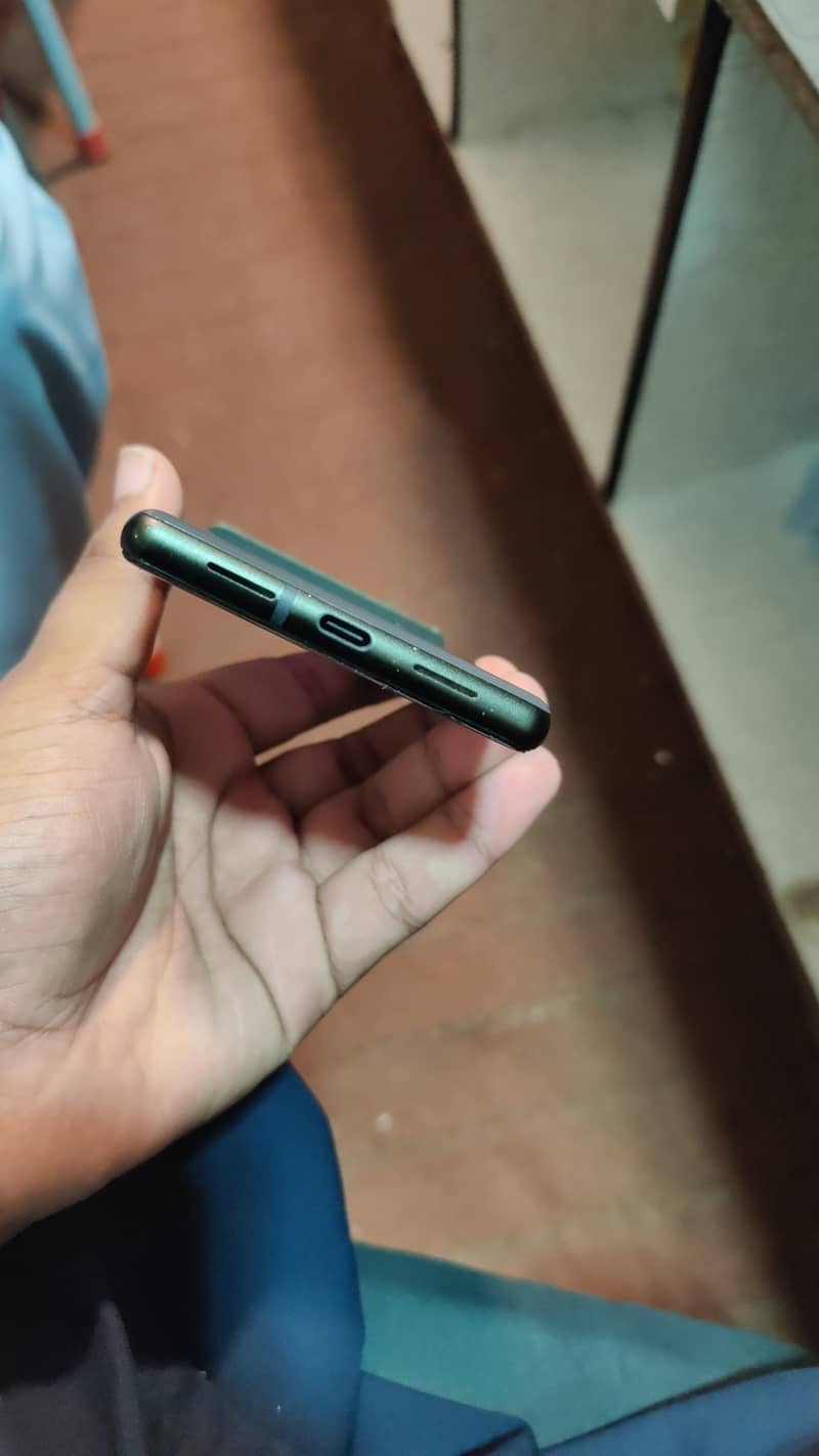 Google Pixel 6 3